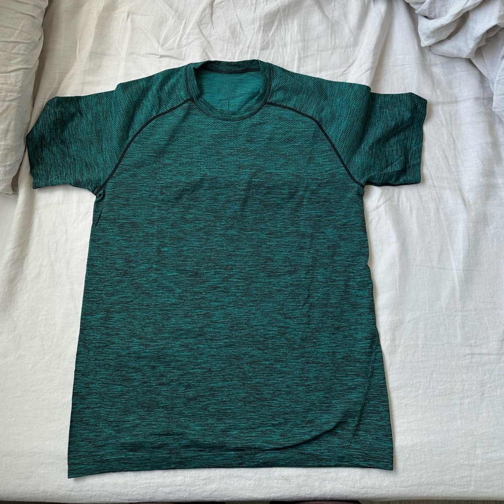 Lululemon Vent Tech Shirt